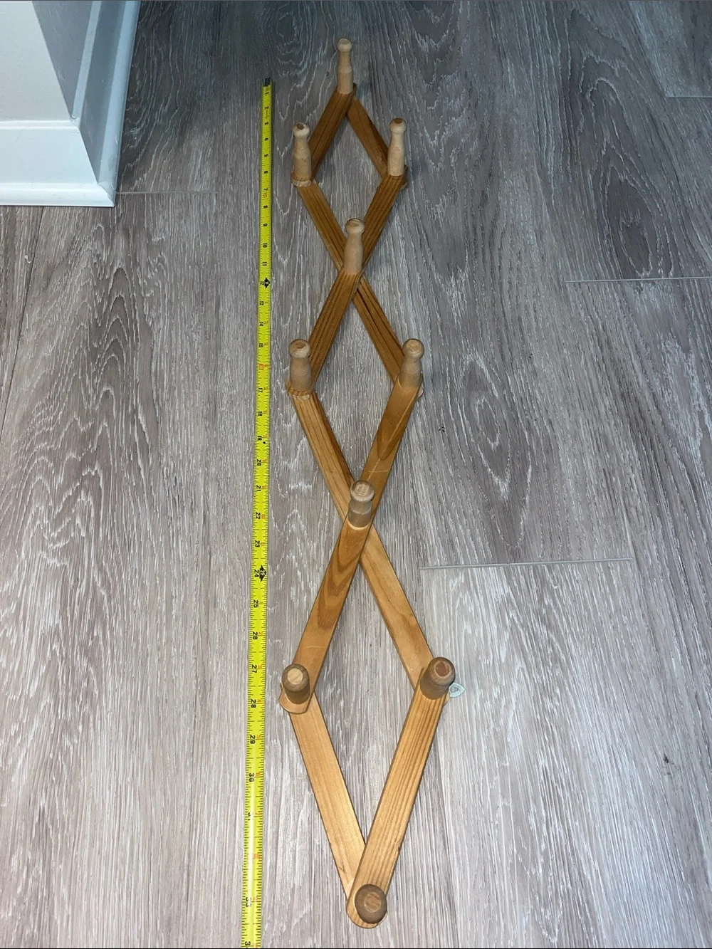 Unbranded expandable wooden